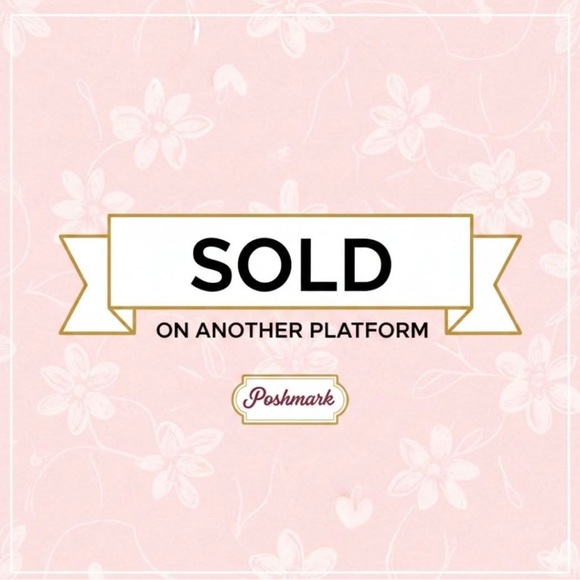 von Holzhausen Handbags - Von Holzhausen Red vegan “ leather “ bambu crossbody zipper bag